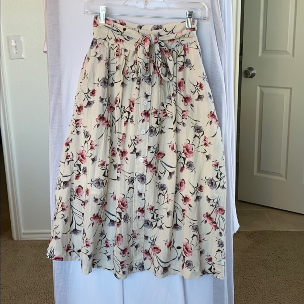 Floral midi skirt